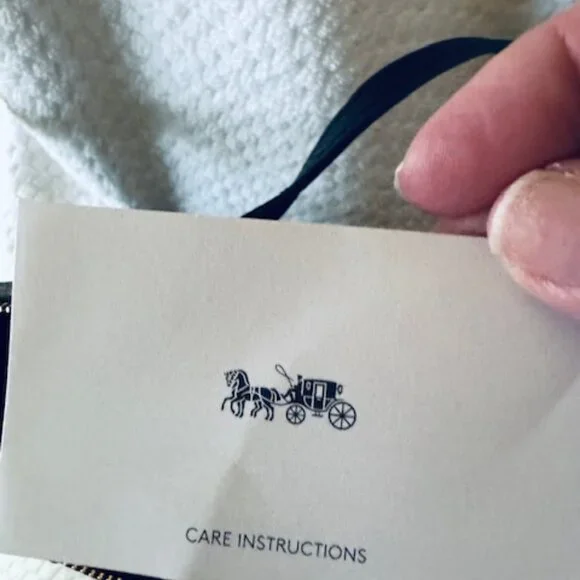 Coach Kelsey Satchel Black Pebbled Leather Gold HW NWOT Pristine w Strap - Picture 2 of 9